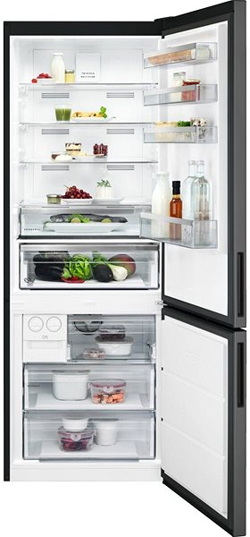 Refrigerator AEG Mastery RCB646E3MB Features/technology