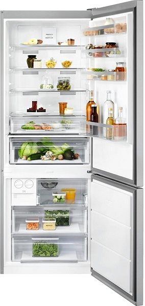 Refrigerator ELECTROLUX LNT7ME46X2 Lifestyle