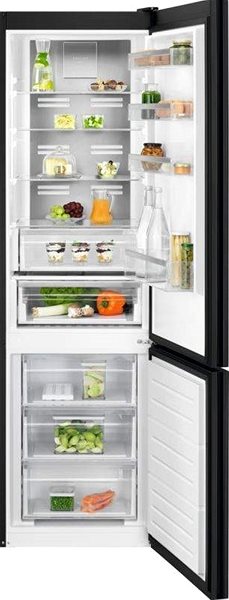 Refrigerator ELECTROLUX LNT7ME34K1 Lifestyle