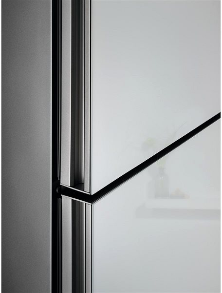Refrigerator ELECTROLUX LNT7ME34G1 Features/technology