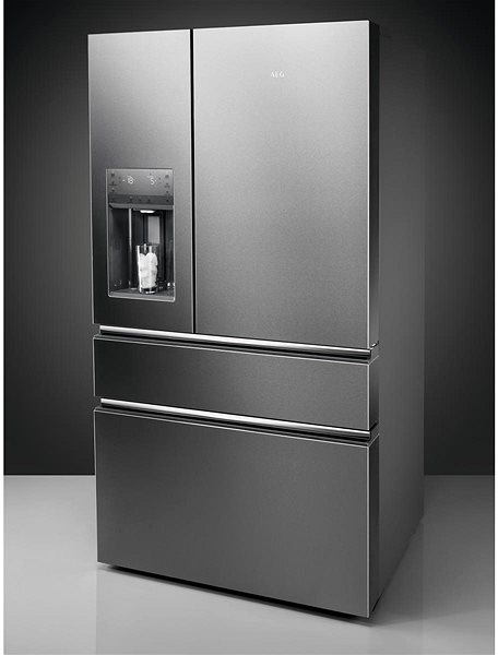 American Refrigerator AEG RMB954F9VX Lateral view