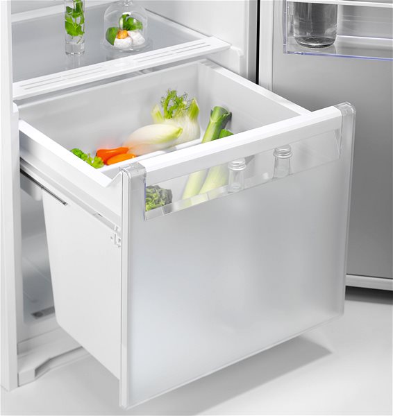 Built-in Fridge ELECTROLUX 600 DynamicAir ERD6DE18S ...
