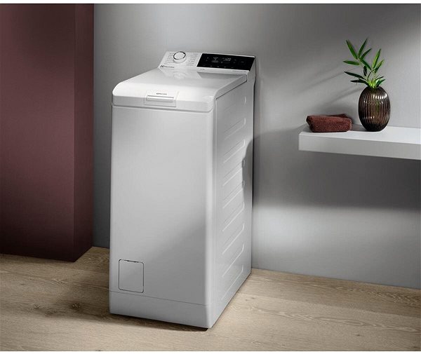 Washing Machine ELECTROLUX PerfectCare 600 EW6TN3062 Lifestyle