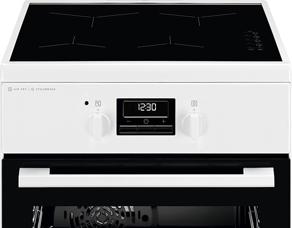 ELECTROLUX SteamBake LKI564266W cooker.