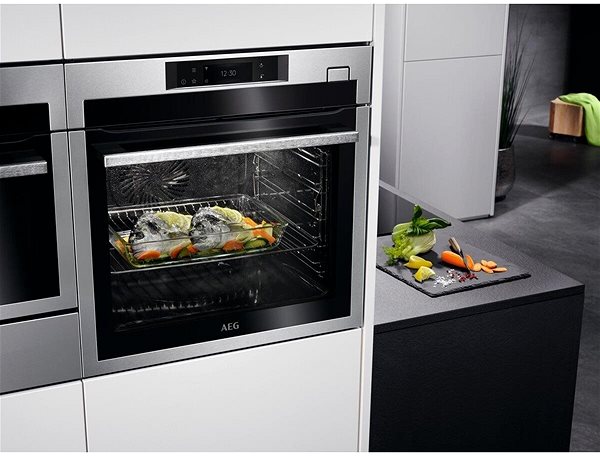 Built-in Oven AEG Mastery SteamBoost BSE788380M Lifestyle