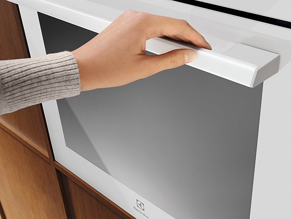 Built-in Oven ELECTROLUX 700 MealAssist LOEF8F38V ...