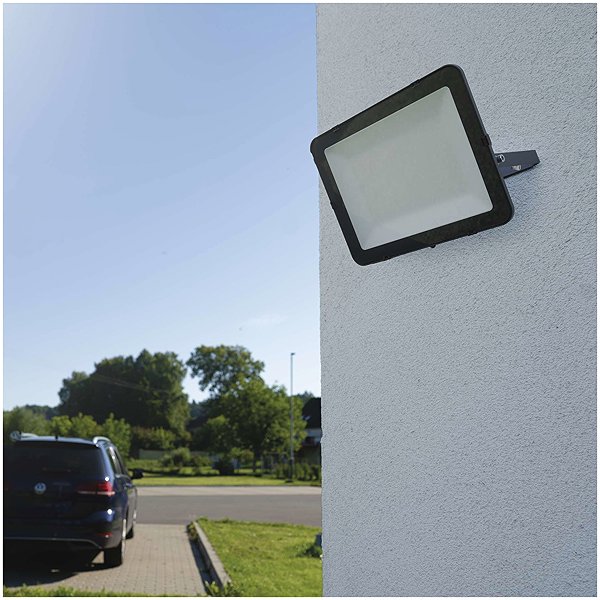 LED Reflector EMOS LED spotlight PROFI, 200W neutral white ...