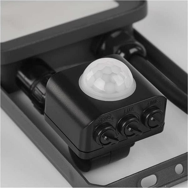 LED reflektor EMOS LED reflektor PROFI s pohybovým senzorom, 20 W neutrálna biela Vlastnosti/technológia