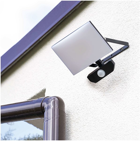 LED Reflector EMOS TAMBO with motion sensor, 50 W, 5000 lm, black ...