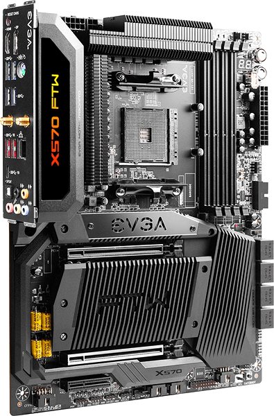 Motherboard EVGA X570 FTW WIFI Seitlicher Anblick