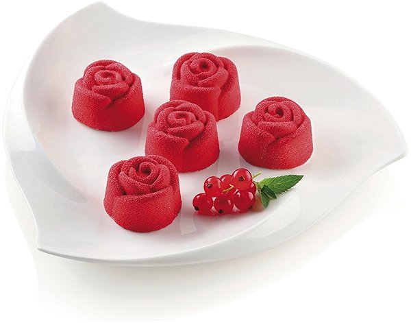 Baking Mould Silikomart Silicone baking mould Small Rose 15 Lifestyle