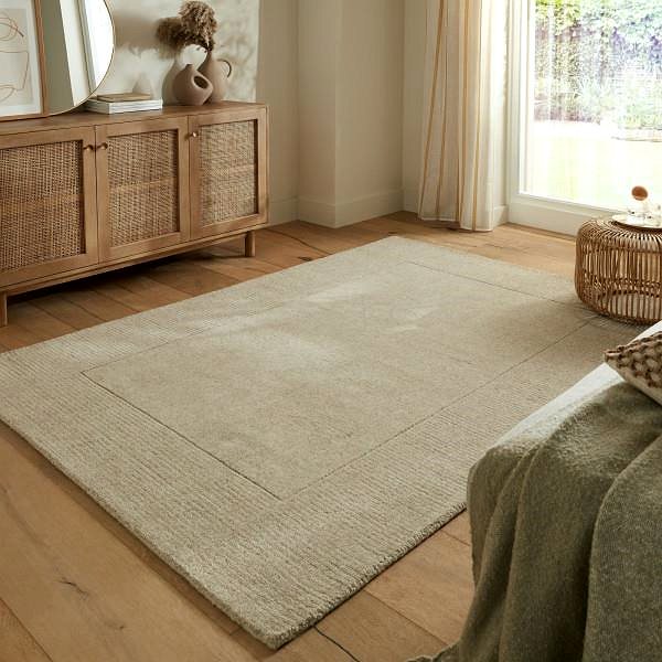 Flair Rugs Tuscany Textured Wool Border Natural Hand-Woven Rug 200 × 290 cm.