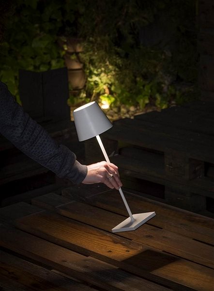 Garden Lighting FARO 70775 - LED OUTDOOR TOUCH TABLE LAMP TOC LED/2,2W/3,7V/230V IP54 Lifestyle