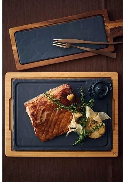Serving board Bamboo serving board Revol Basalt 43 × 23 cm .