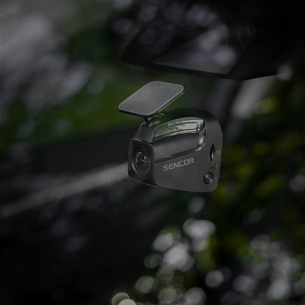 Dash Cam Sencor SCR 4500M Lifestyle