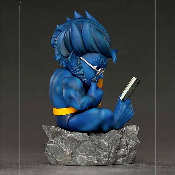 Figure X-men - Beast Lateral view