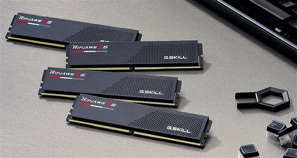 RAM memória G.SKILL 32GB KIT DDR5 5200MHz CL36 Ripjaws S5 Black Lifestyle