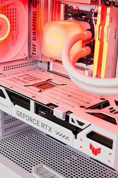 Gaming PC HAL3000 Alpha Gamer BTF White (R7 9800X3D, RTX 5070 Ti) ...