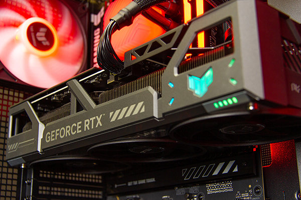 Gaming PC HAL3000 Alpha Gamer Pro (R7 9800X3D, RTX 5080) ...