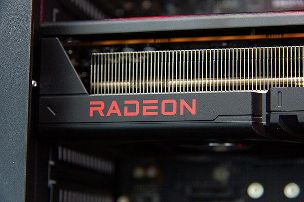 Gaming PC HAL3000 Championship Finale Pro (R5 7600, RX 9070) ...
