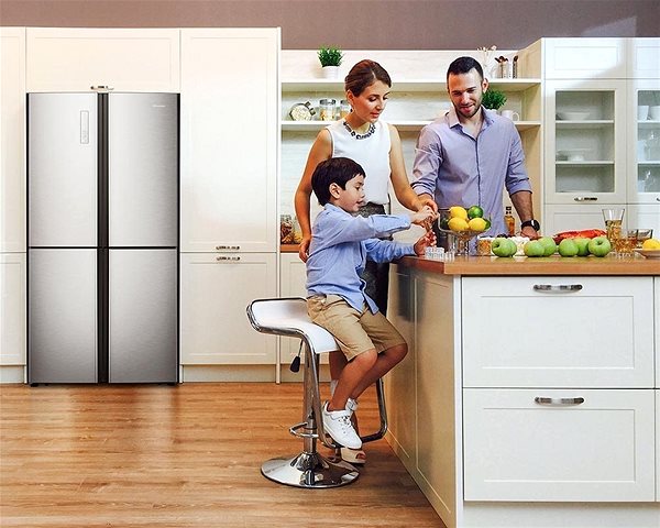 American Refrigerator HISENSE RQ563N4SWI1 Lifestyle