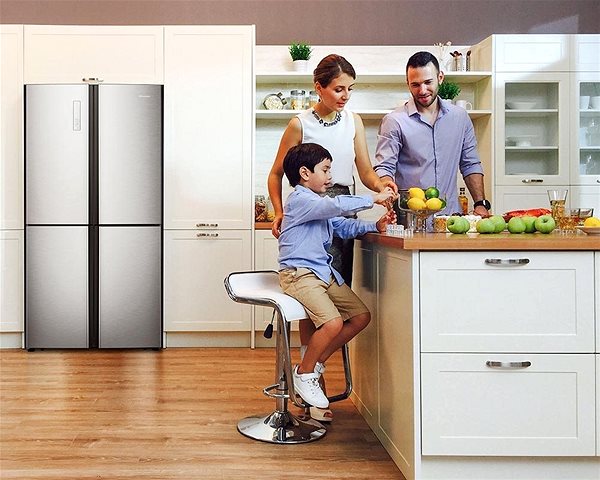 American Refrigerator HISENSE RQ563N4SWF1 Lifestyle