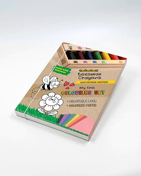 colouring page Medenka Creative set with beeswax pencils 1+ .