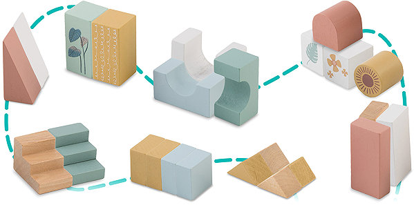 Nukido NK-853 Wooden pull-along toy with blocks.