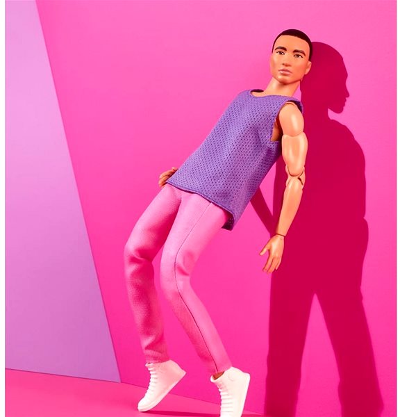 Puppe Barbie Looks Ken im lila T-Shirt ...