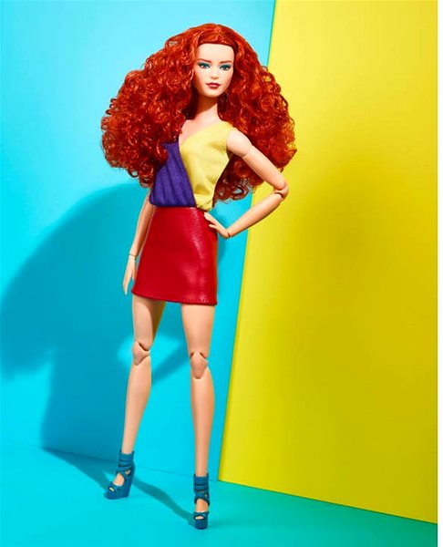 Bábika Barbie Looks Ryšavovláska V Červenej Sukni ...