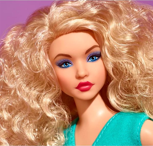 Panenka Barbie Looks Blondýnka Ve Fialových Šortkách  ...