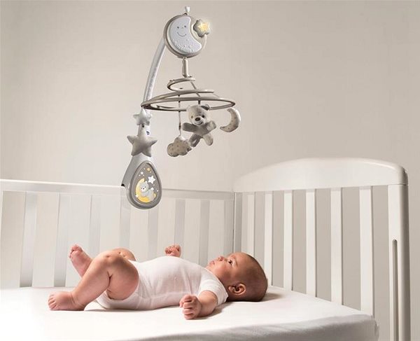 CHICCO Next2Dreams neutral cot mobile.