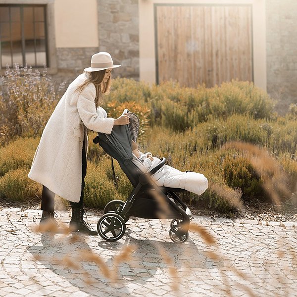 PETITE&MARS Arctic 4-in-1 footmuff set + Furry Mocha Mousse pushchair gloves