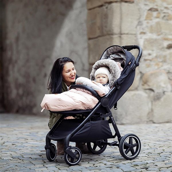 Fusak do kočíka Petite & Mars Súprava fusak Comfy 4 v 1 Glossy Princess + rukavice na kočík Furry Rose Petal ...