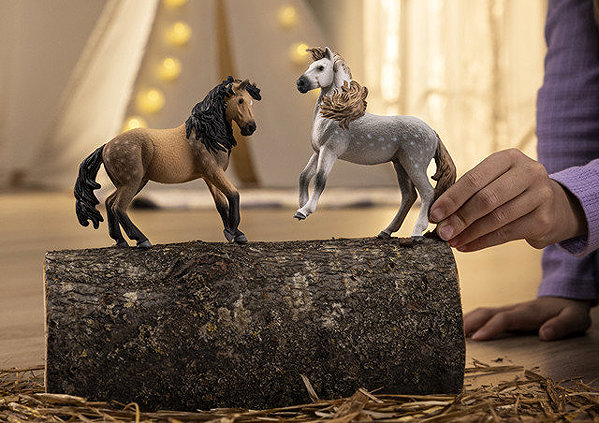 Figure Schleich Andalusian mare 14894 ...