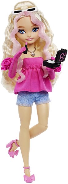 Barbie Dream Besties Malibu doll with 11 accessories.