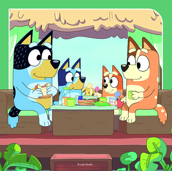 Ravensburger 056859 Bluey 3 × 49 pieces puzzle.