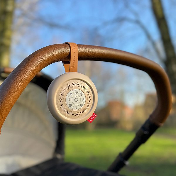 ZAZU Suzy De Luxe portable rechargeable sleep module .