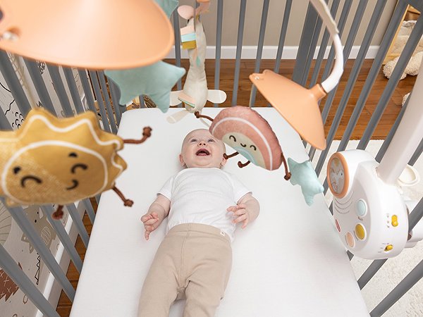 Tiny Love Unicorn Wonderlands cot mobile.