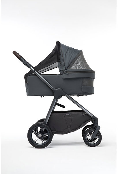 MAST Swiss Design M.5x + Volcanic Ash carrycot.