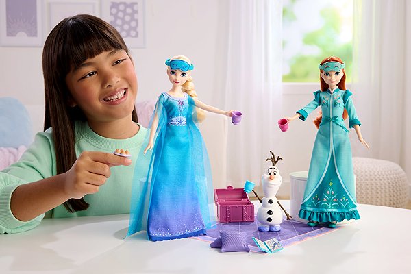Játékbaba Mattel Jégvarázs Anna és Elza pizsamapartija JML08 ...