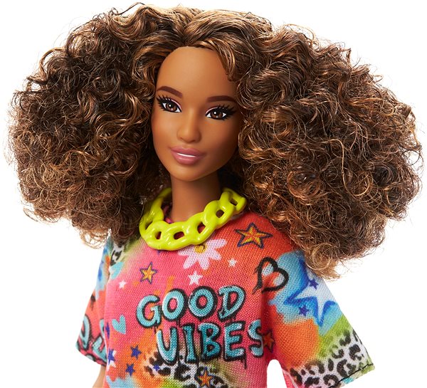 Puppe Barbie Modell - oversized T-Shirt-Kleid ...