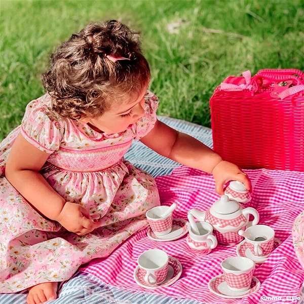 Riad do detskej kuchynky Tidlo Riad na piknik v ružovom košíku ...