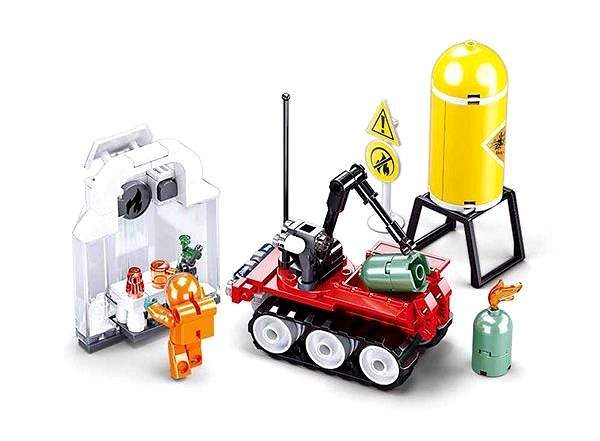 Sluban Firefighters M38-B0963 Remote-controlled robot construction set.