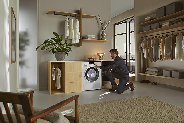 MIELE TSL 683WP LW EcoSpeed&Steam 9kg 125 Gala Edition tumble dryer.