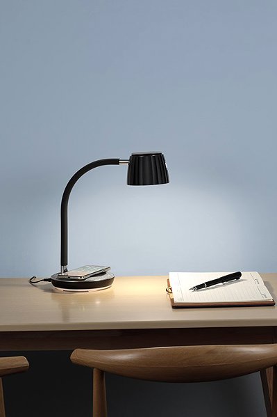 Tischlampe IMMAX PERLA LED, kabelloses Qi-Laden, schwarz + grau und metallische Details ...