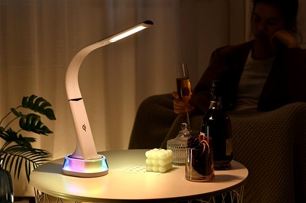 Asztali lámpa Immax LED Corella Asztali lámpa Qi töltéssel, fehér, aranyszín elemekkel, RGB háttérvilágítás ...