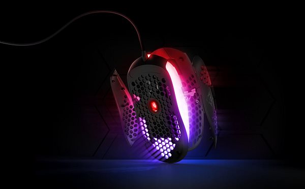 Gamer egér Trust GXT 960 Graphin Ultra-lightweight Gaming Mouse Lifestyle