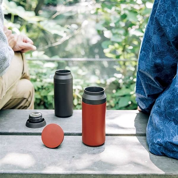Thermal Mug Kinto Travel Tumbler Red 350 ml Lifestyle