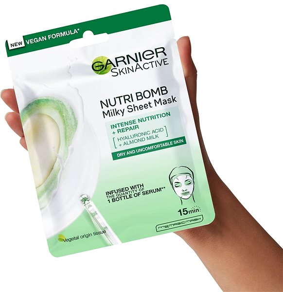 Arcpakolás GARNIER Skin Naturals Nutri Bomb Milky Sheet Mask Almond Milk 32 g ...